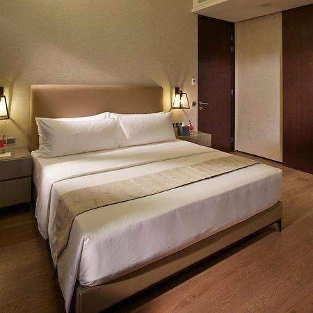 I'M Hotel Makati City Екстер'єр фото A bedroom at the hotel